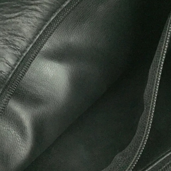 Chanel quilted matelasse lambskin leather shoulder bag w/24k gold chain & charm - Picture 8 of 16